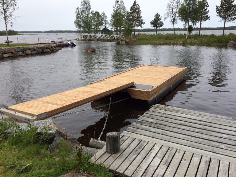 Flytbrygga rörponton 6 m – Stabil brygga - HF Bryggan